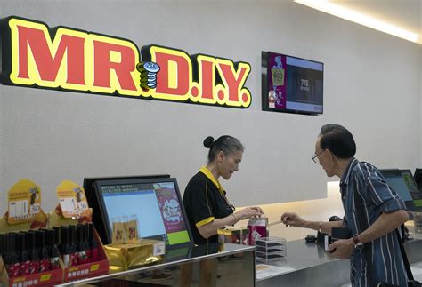 how many mr diy outlet in malaysia